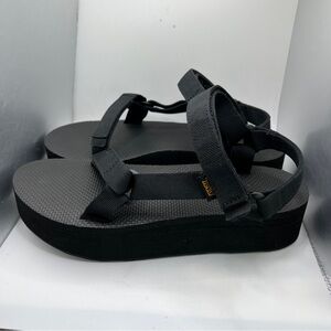 Women’s Teva Platform Sandals Size 11